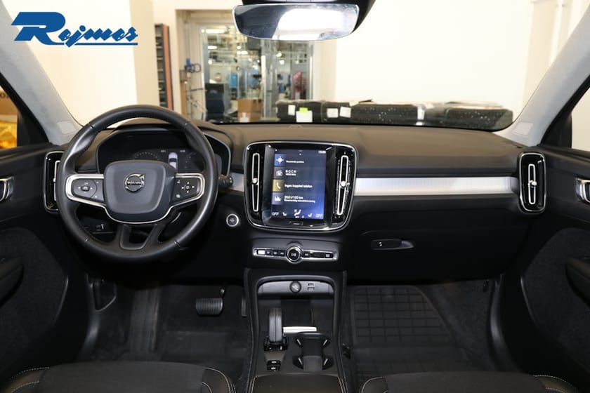 Bild 2 av Volvo XC40 D3 AWD Momentum Advanced Edition