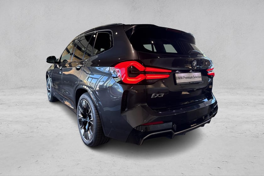 Bilde 3 av BMW iX3 Fully Charged MSPORT PANO H.UP AD.CR LASER H/K CARPLAY