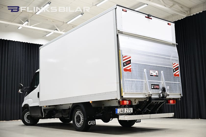Bild 4 av Iveco Daily 35-140 Chassi Cab 136HK Automat|Volymskåp|Kylbil|Sidodörr|Bakgavellyft