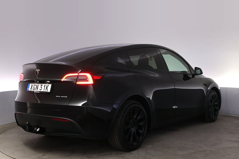 Bild 5 av Tesla Model Y Long Range AWD Autopilot Pano Drag