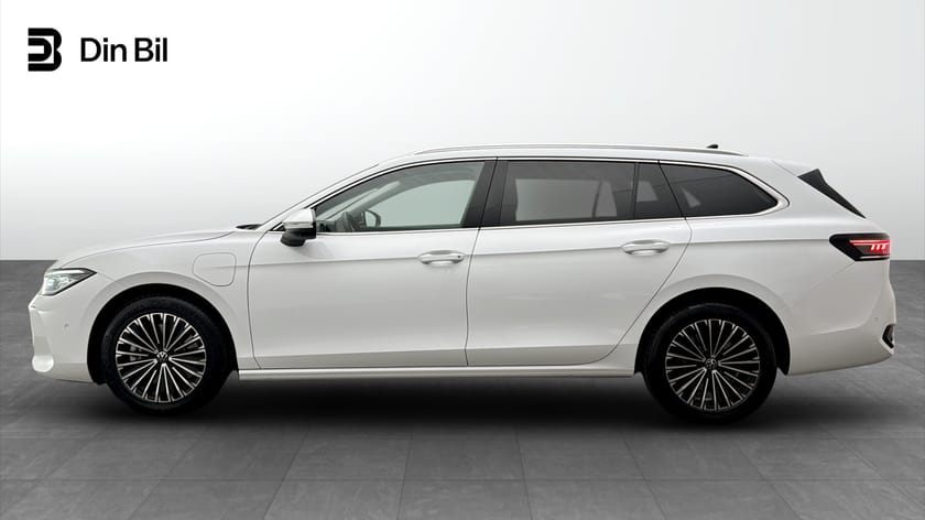 Bild 2 av Volkswagen Passat Variant eHybrid Elegance DSG Drag