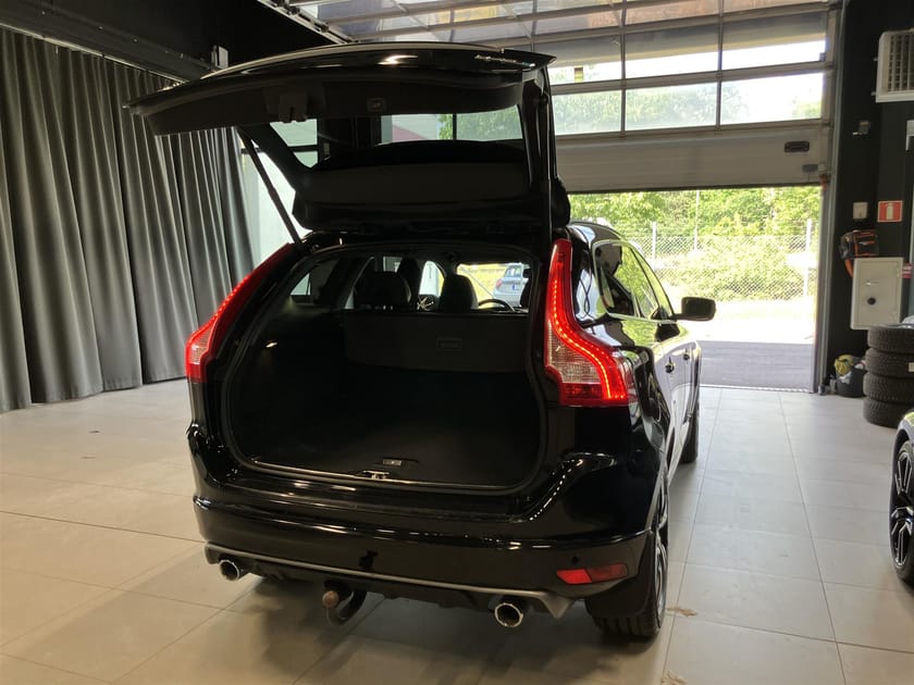 Bild 5 av Volvo XC60 D4 R-Design, Drag, Taklucka