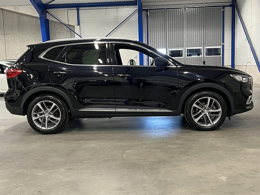 Bild 2 av MG EHS PHEV E 258 HK PLUG-IN HYBRID / LUXURY / Panorama / 360 /