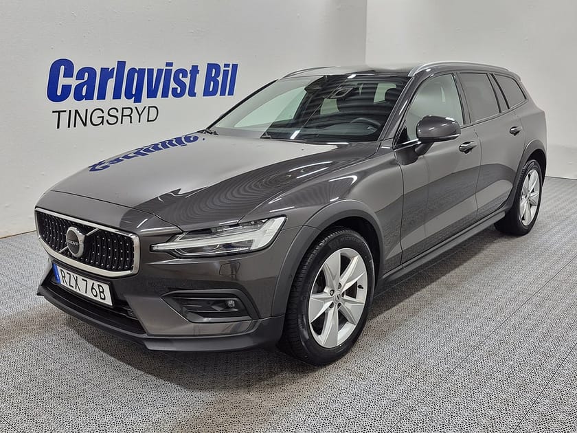 Bild 1 av Volvo V60 Cross Country B4 MILDHYBRID AWD 197HK 4x4 Advanced