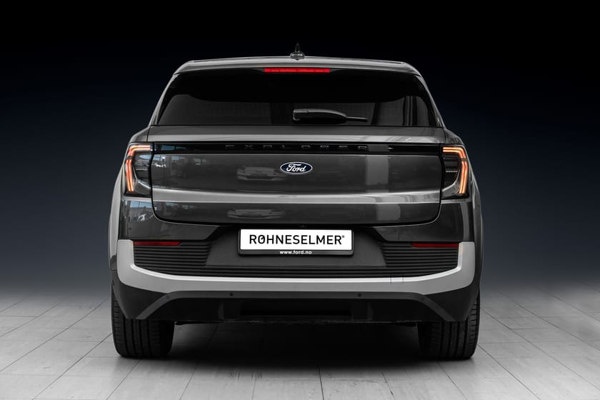 Bilde 4 av Ford Explorer EV Extended Range AWD AGR//Pano//Hengerfeste//varmepumpa// service avtale