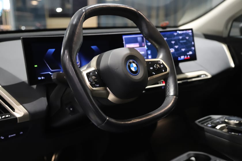 Bild 3 av BMW iX xDrive50 Edition Sport / Innovation / Comfort