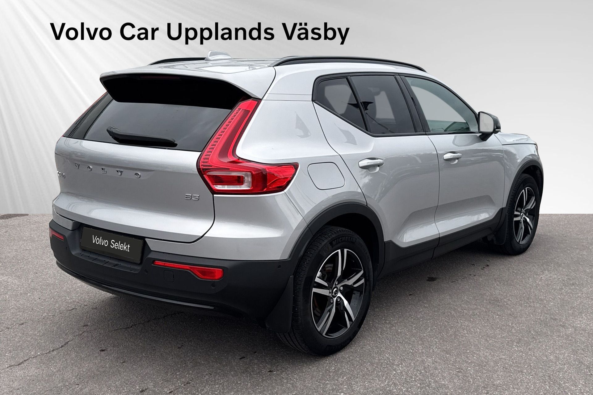 Volvo XC40 B3 FWD Bensin Plus Dark 2025, bild 5/10