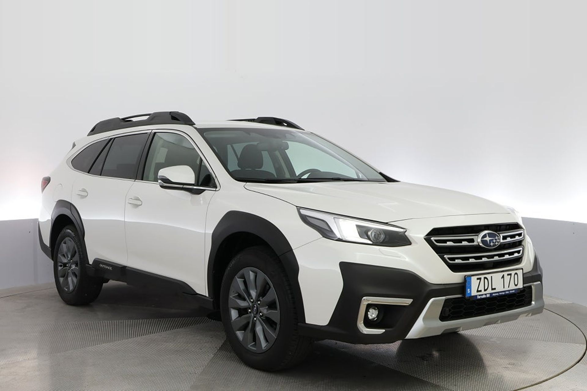 Subaru Outback 2023, photo 7/10