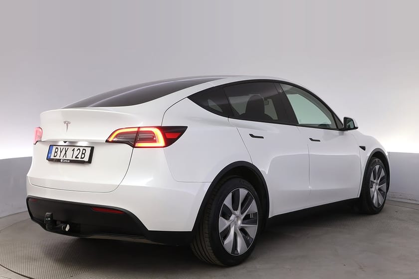 Bild 5 av Tesla Model Y Long Range AWD Autopilot Pano Drag V-hjul