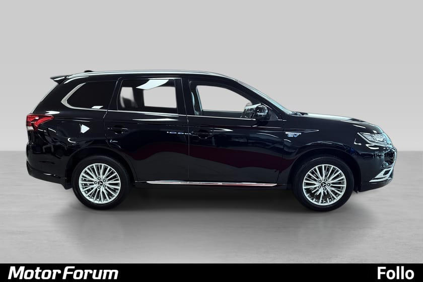 Bilde 4 av Mitsubishi Outlander PHEV 4WD / Instyle+ / Skinn / Varme seter/ 360 ryggekamera/