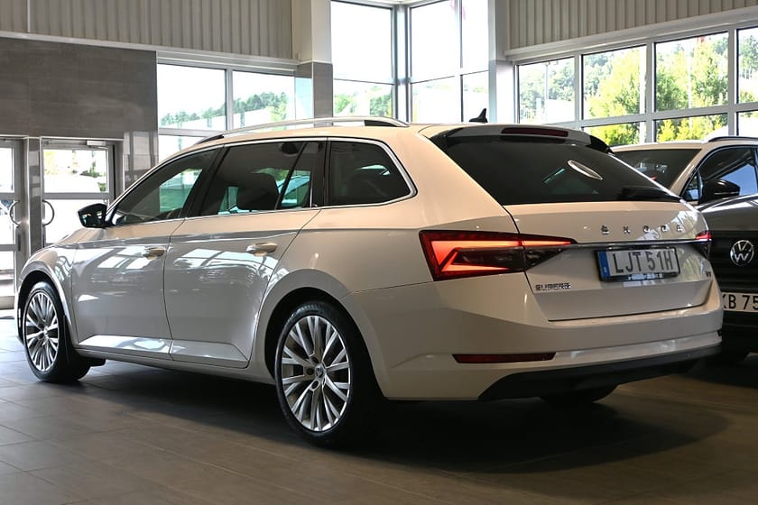 Bild 3 av Škoda Superb iV Kombi Skoda 1.4 TSI Business Edition Plug in hybrid