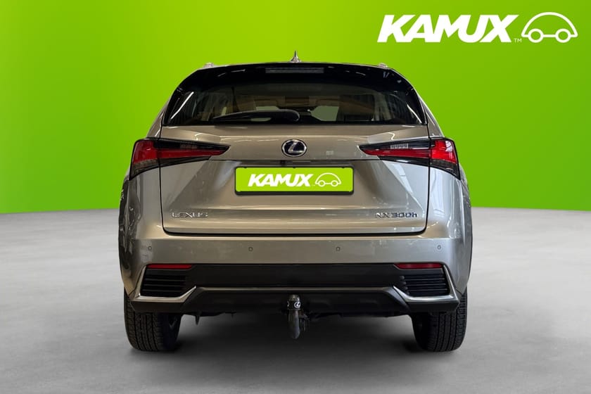 Bild 5 av Lexus NX 300h AWD 2.5 E-CVT 197hk GRILL PÅ KÖPET Drag Skinn B kamera Business