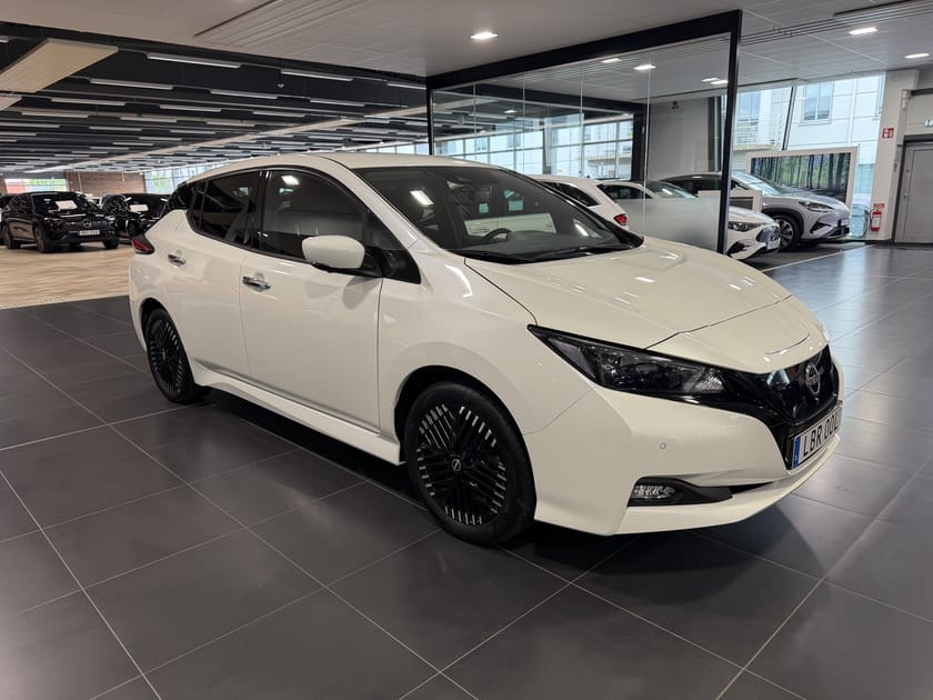 Bild 2 av Nissan Leaf N-CONNECTA MY22 39 KWH LED