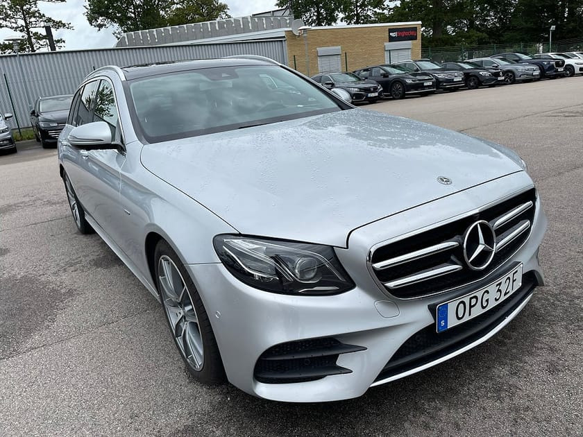 Bild 2 av Mercedes-Benz E 200 T d Fleet KOMBI AMG 160HK Panorama