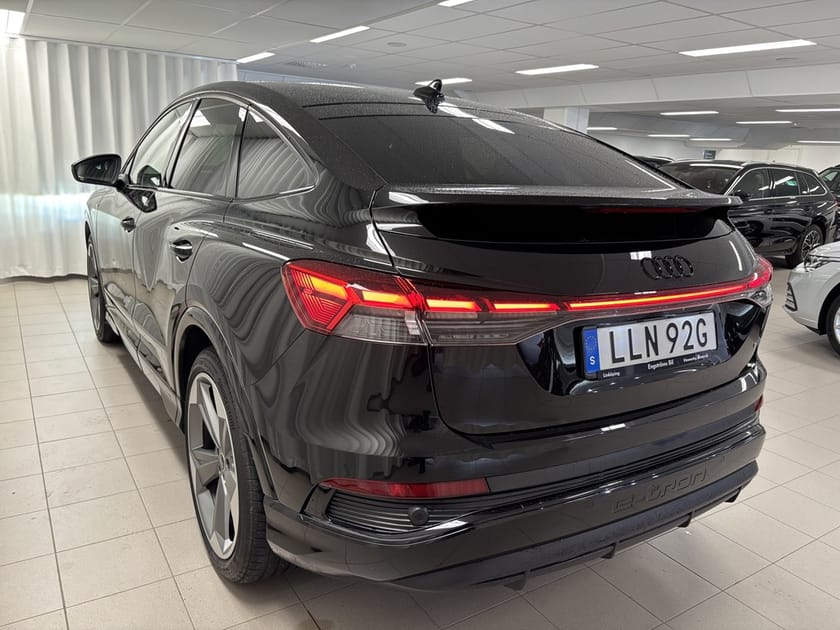 Bild 5 av Audi Q4 55 Sportback e-tron quattro *Se Spec*