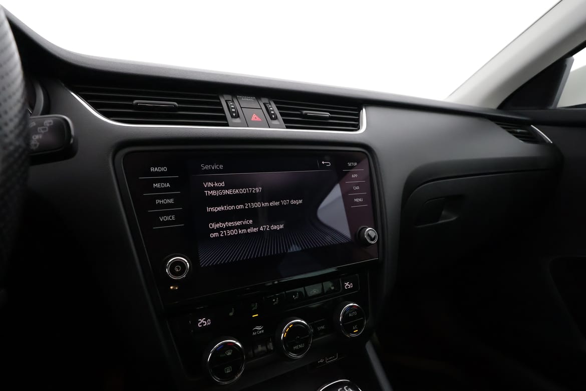 Škoda Octavia 2019 - miniatyr 14