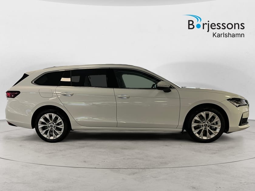 Bild 2 av Škoda Superb iV Kombi Selection 1.5 TSI 204hk
