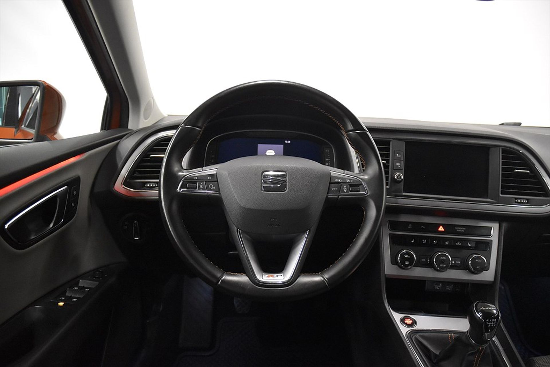 Seat Leon 2019, bild 2/10
