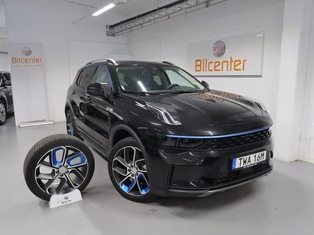Lynk & Co 01 PHEV V-Däck ingår 360°-Infinity-Pano-Elstol-Navi-CarPla