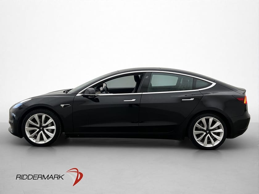 Bild 5 av Tesla Model 3 Long Range AWD Svensksåld Panorama Drag