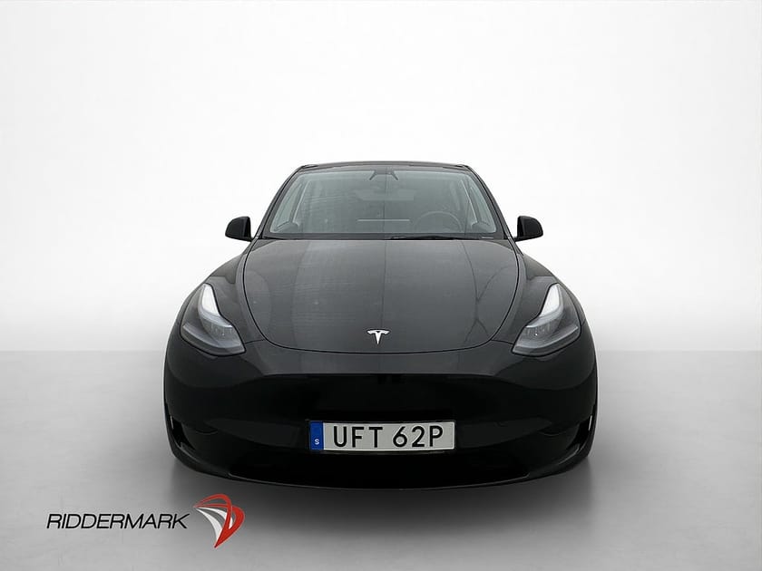 Bild 3 av Tesla Model Y Standard Range RWD MOMS Drag Autopilot Pano