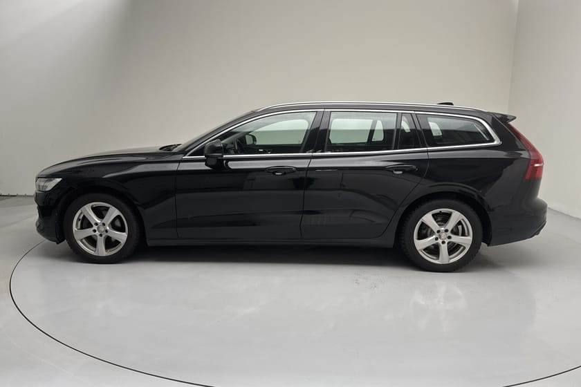 Bild 2 av Volvo V60 D4 AWD (190hk) Momentum Advanced Edition