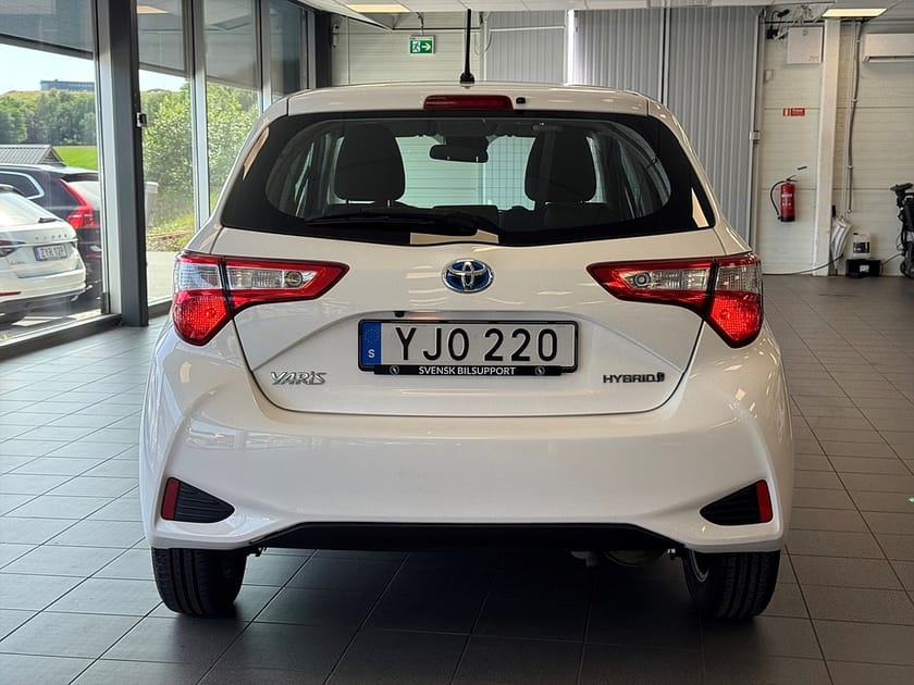 Bild 4 av Toyota Yaris Hybrid e-CVT Räntekampanj 3,99% Kamera