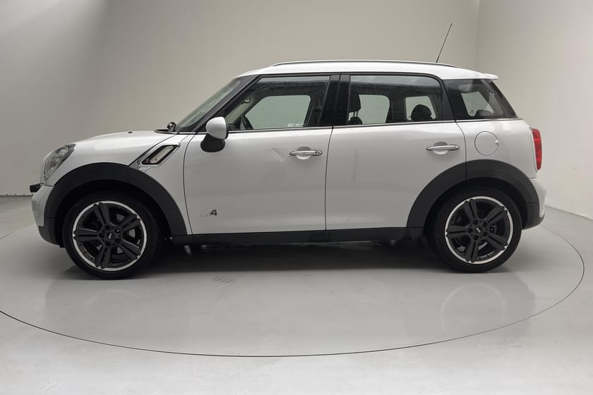 Bild 2 av MINI Countryman Cooper SD ALL4 (143hk) Chili Wired