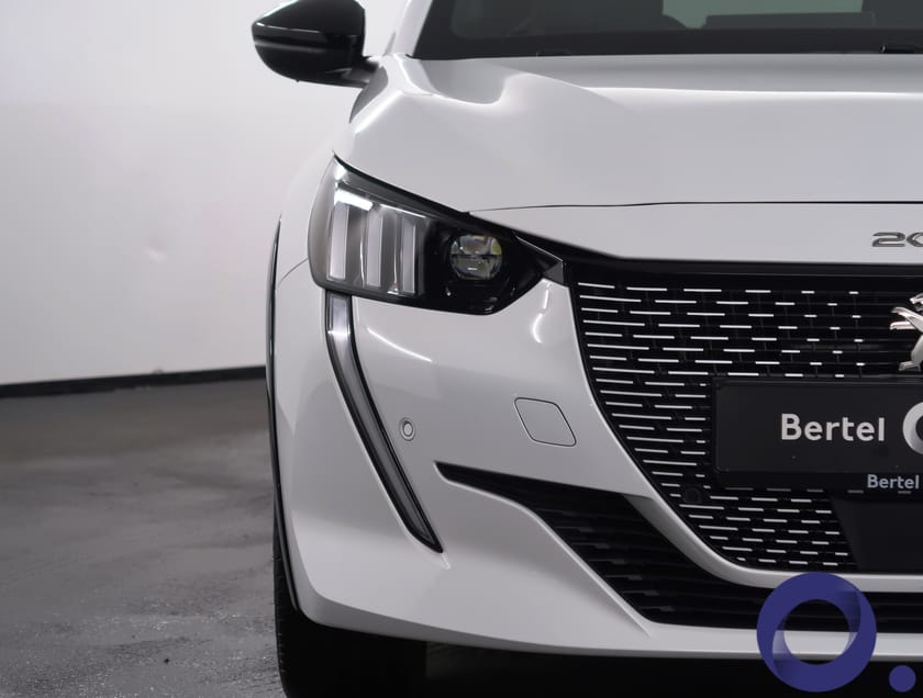 Bilde 3 av Peugeot e-208 GT 136hk Adaptive Cruise