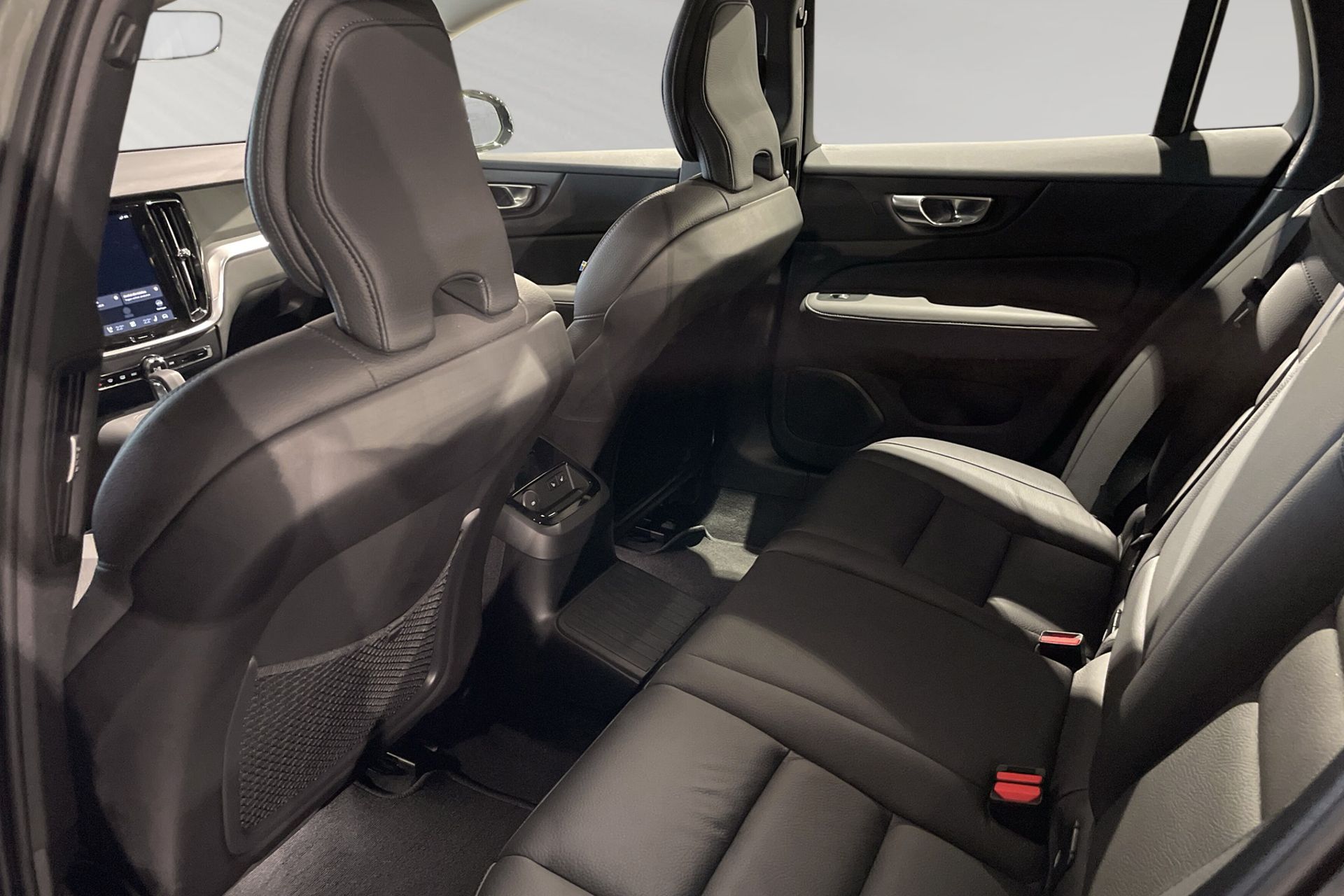 Volvo V60 2026, bild 7/10
