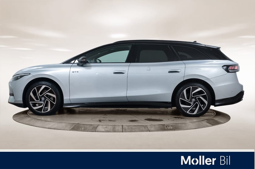 Bilde 2 av Volkswagen ID.7 GTX Tourer