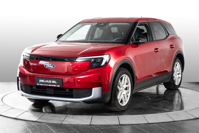Bilde 3 av Ford Explorer EV Extended Range AWD Ex. - Lucid Red - Sjekk hva du får her!