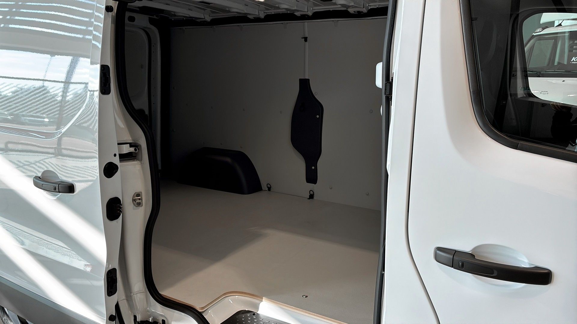 Renault Trafic L2H1 NORDIC LINE AUTOMAT 2027, photo 5/10