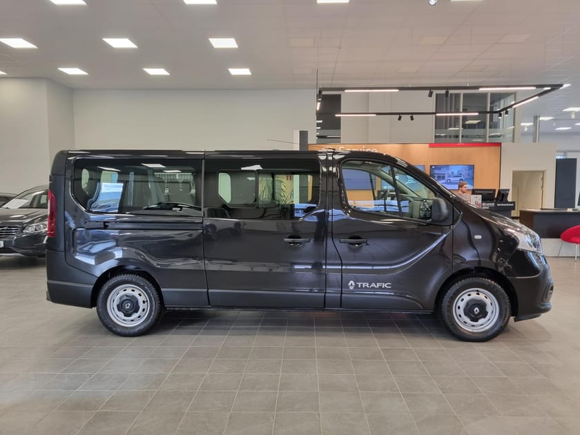 Bild 5 av Renault Trafic Kombi Passenger 9-sits Värmare Moms Drag 3280 mil