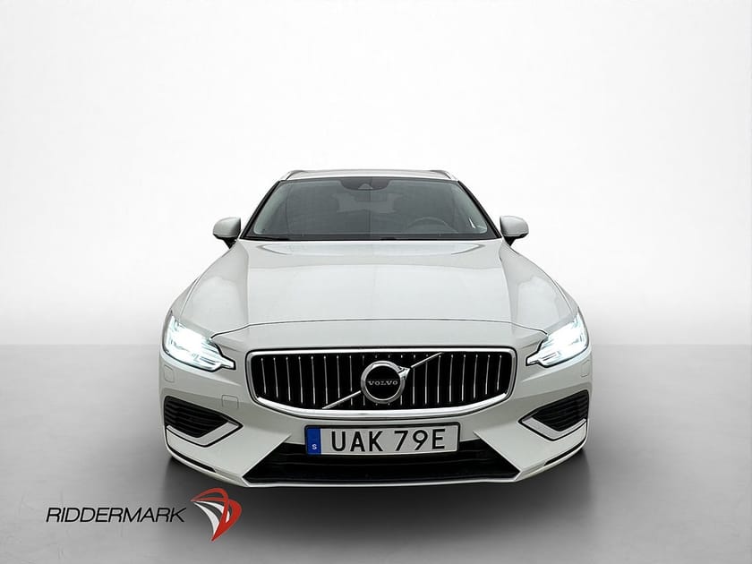 Bild 2 av Volvo V60 Recharge T6 AWD Inscription H/K P-Värm VoC Kamera