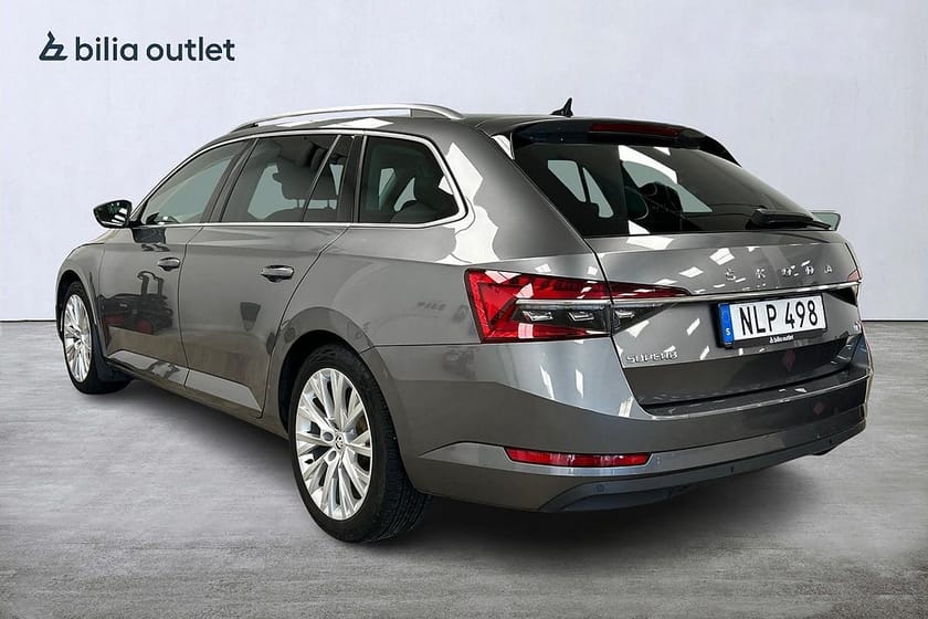 Bild 3 av Škoda Superb iV Kombi Skoda 1.4 TSI Business Nyservad B-kam Drag P-värmare Skinn