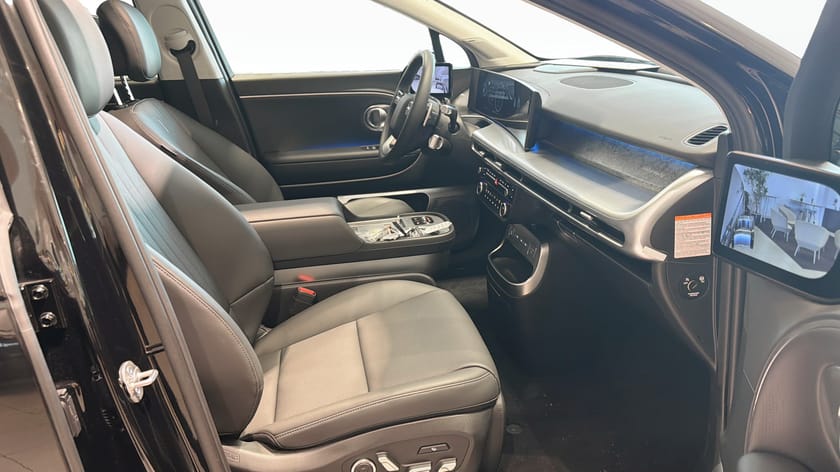 Bild 3 av Hyundai Ioniq 9 Long Range AWD Calligraphy 6 sits, 0,99% ränta!