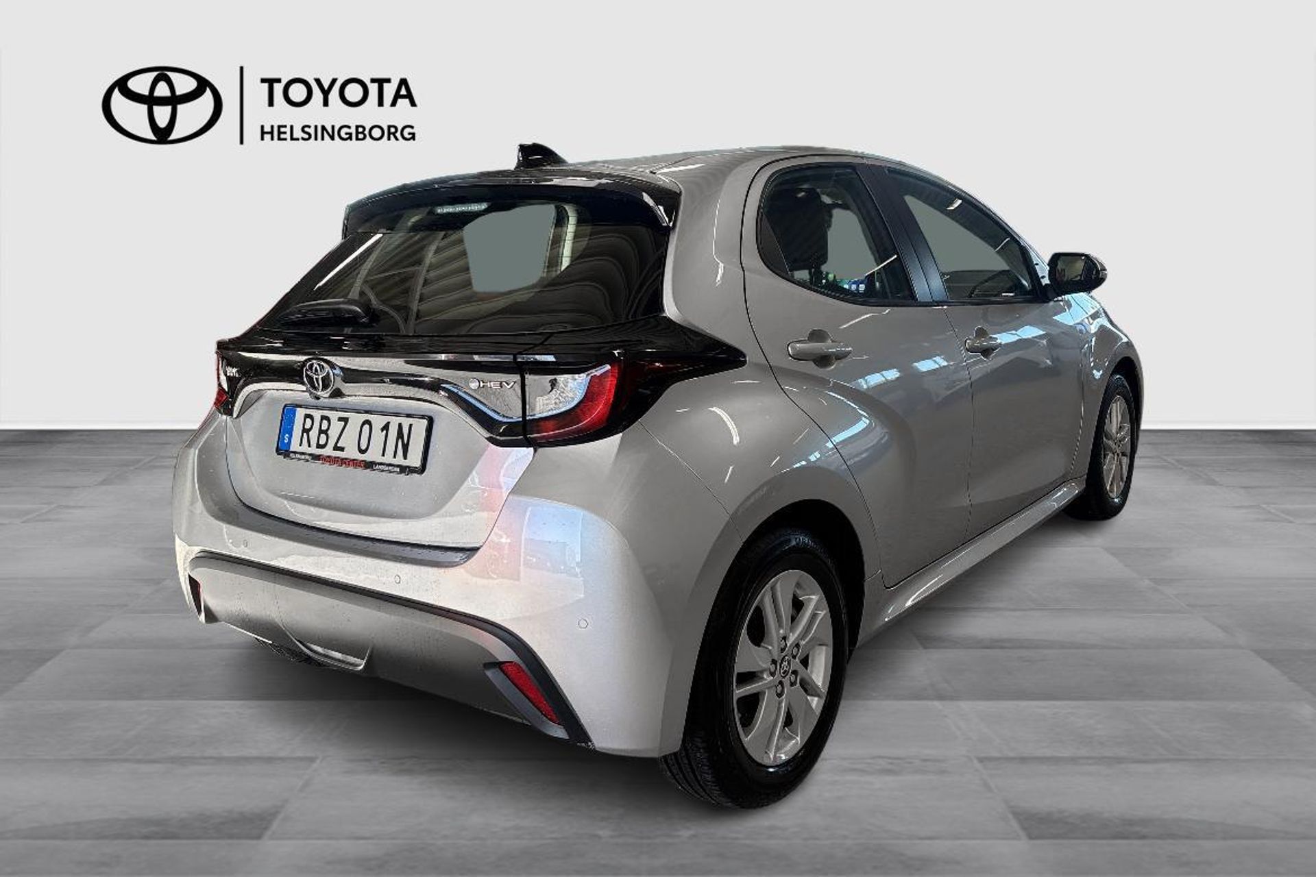 Toyota Yaris 2025, bild 4/10