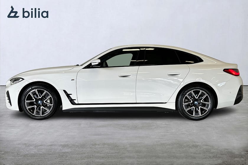 Bild 4 av BMW i4 eDrive40 Gran Coupé Coupé/ M Sport / Drag / Backkamera