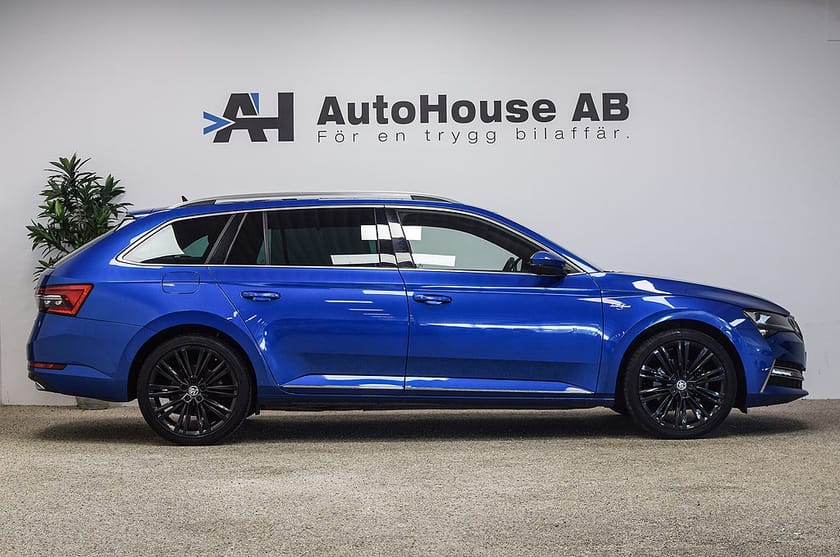 Bild 3 av Škoda Superb iV Kombi Skoda L&K Värmare Matrix Canton 360 Drag Skinn