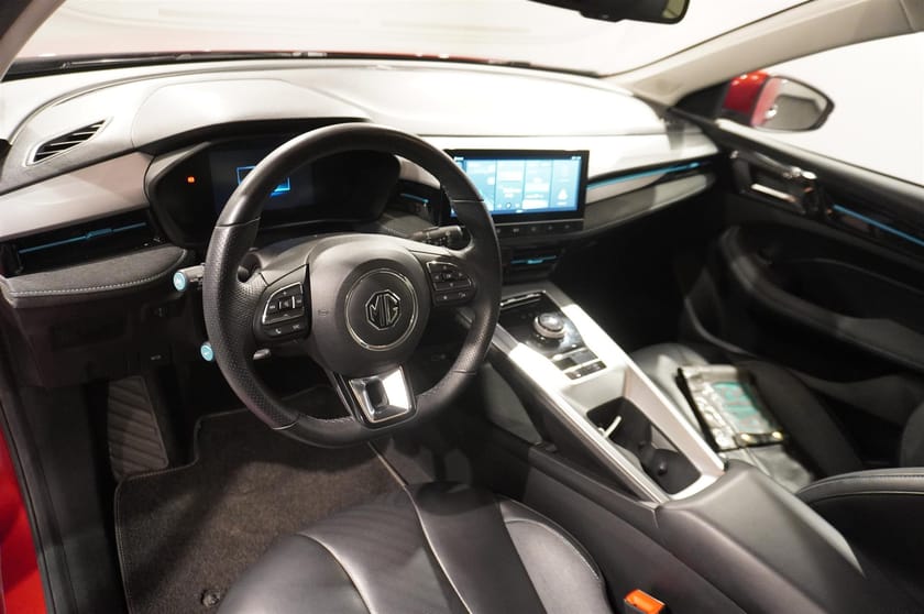 Bild 2 av MG 5 Standard Range Luxury 360° Läder