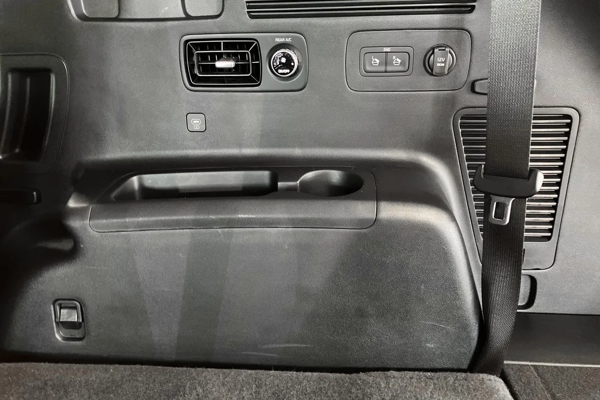 picture of a car