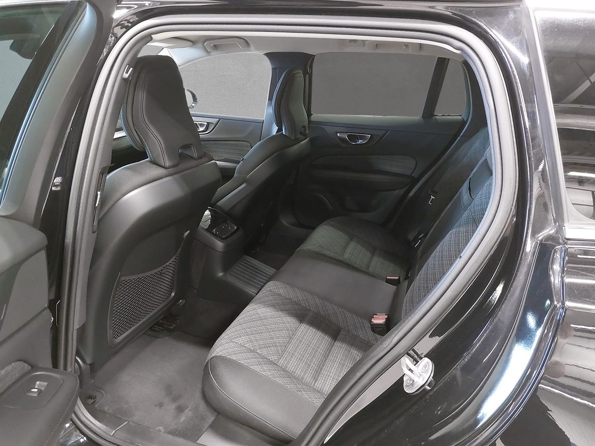 Volvo V60 2023 - miniatyr 6