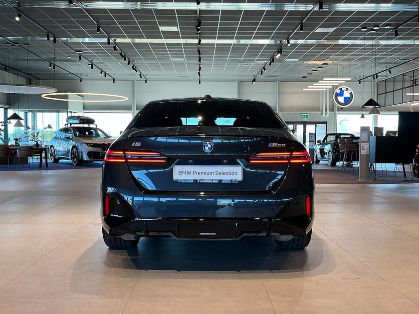Bild 5 av BMW i5 M60 xDrive Sedan M Sport Pro DA Pro B&W 601hk 4,95%