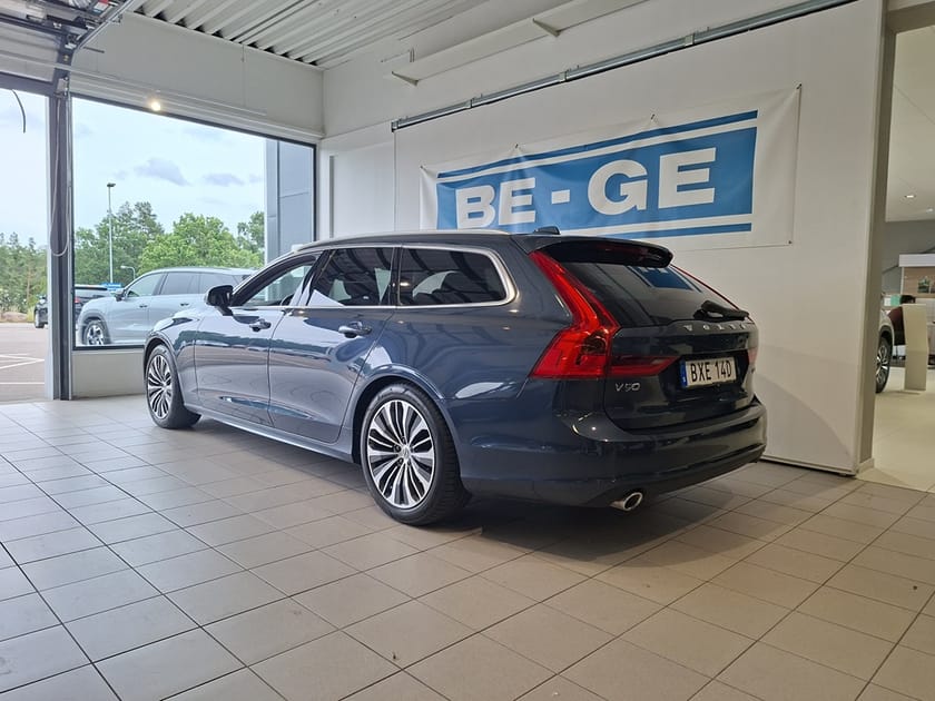 Bild 3 av Volvo V90 D4 AWD 190HK Geartronic Momentum Adv Dragkrok