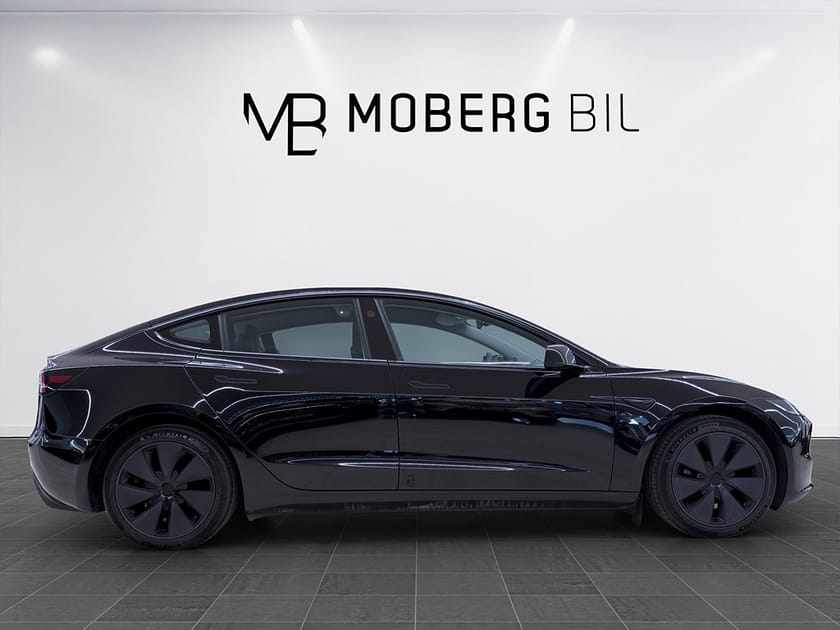 Bild 3 av Tesla Model 3 Standard Range 283hk Pano läder Navi B-Kamera