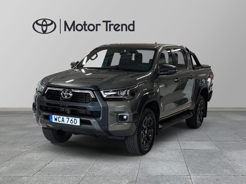 Bild 1 av Toyota Hilux Dubbelhytt 2.8 MHEV 4WD Invincible Flaklock Vhjul