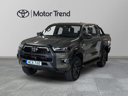 Toyota Hilux Dubbelhytt 2.8 MHEV 4WD Invincible Flaklock Vhjul
