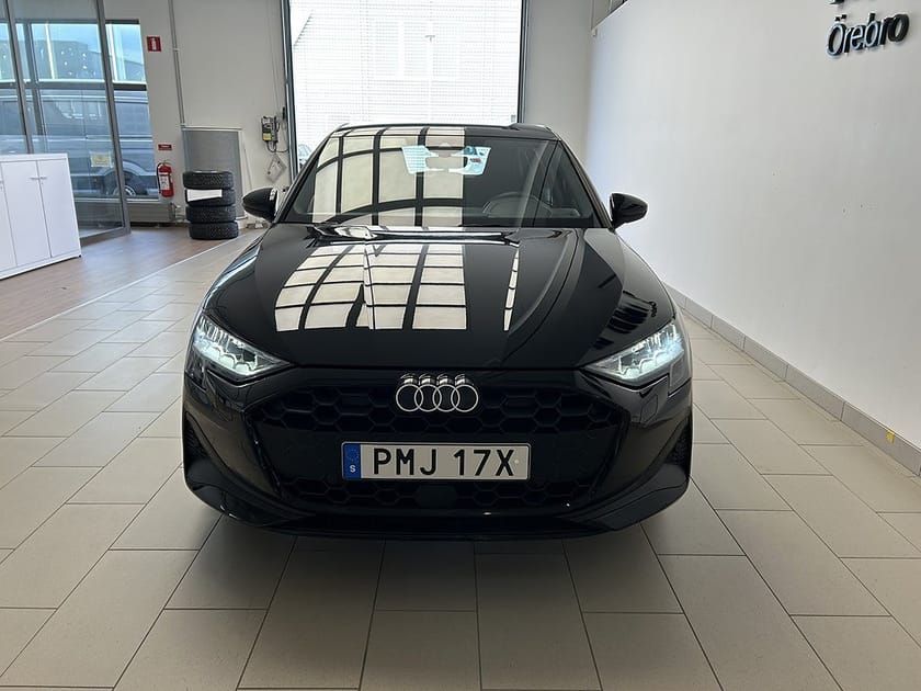 Bild 2 av Audi A3 Sportback 35 TFSI 150hk PROLINE /F-värmare/Backkamera