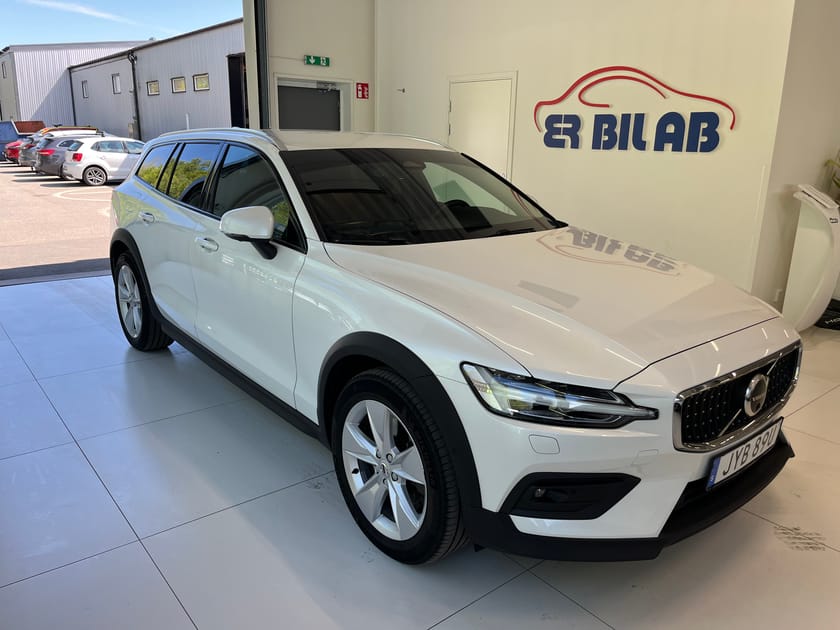 Bild 1 av Volvo V60 Cross Country B4 Core AWD Aut